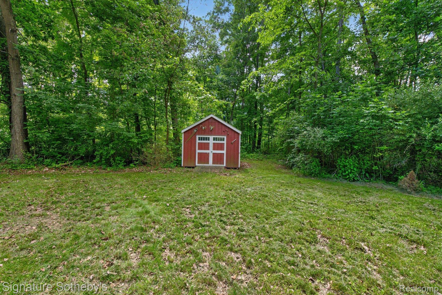 12200-130 Hadley Road Gregory, MI 48137 - Photo 32 of 55 34-12200-Hadley-Rd-Gregory-MI-48137-WindowStill.jpg