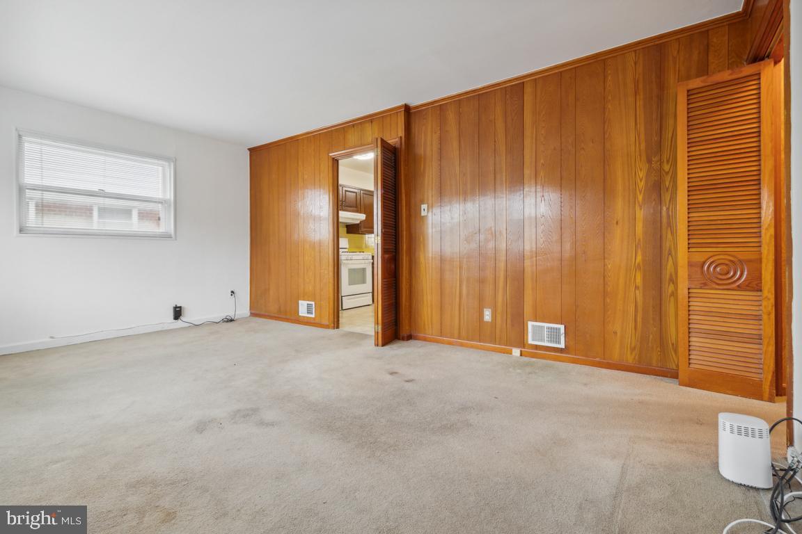 12719 Gould Road Silver Spring, MD 20906 - Photo 5 of 37