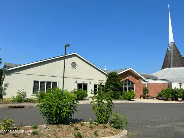 $8,500,000 | Wyckoff Road, Eatontown, NJ 07724