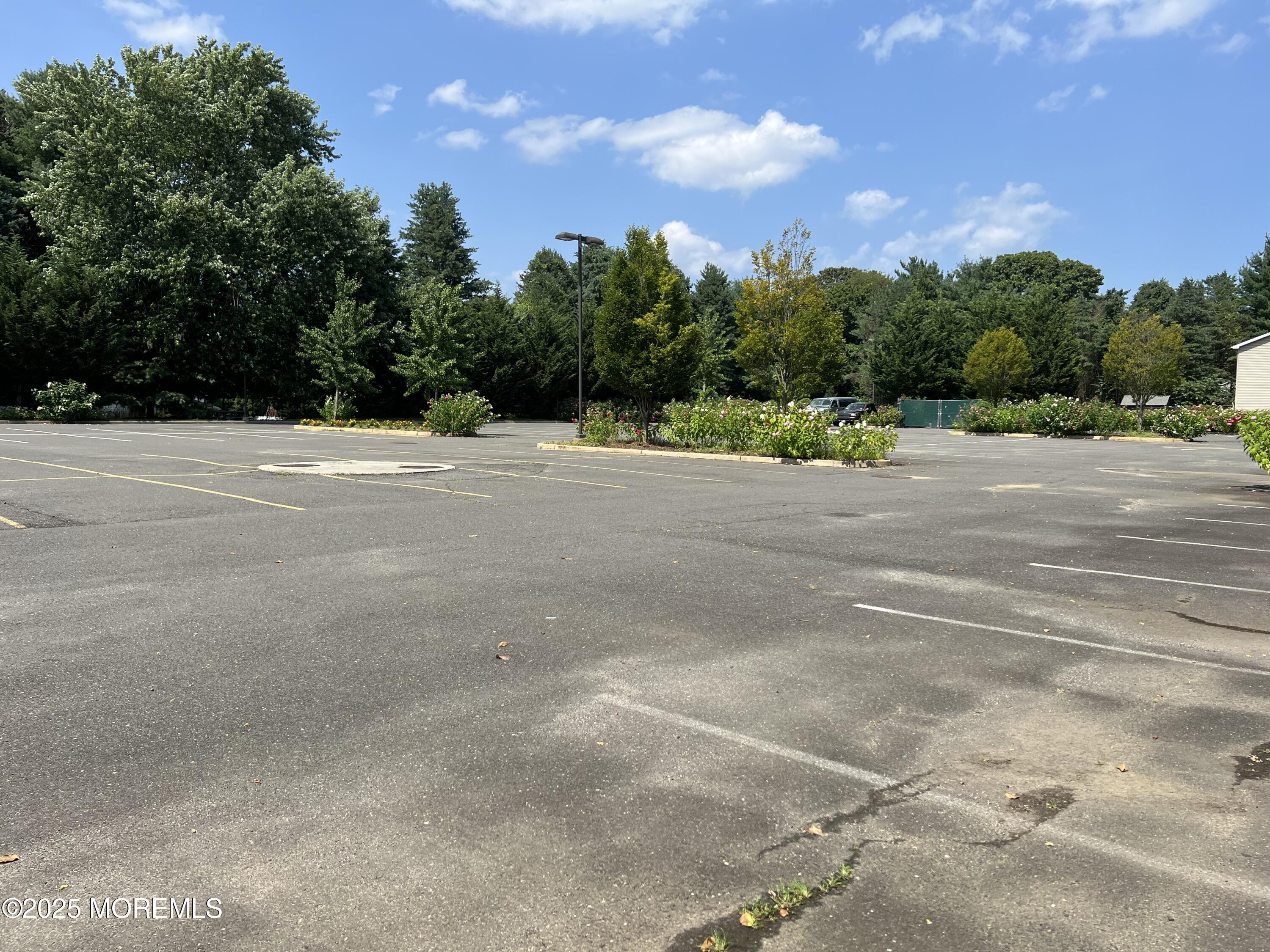 Wyckoff Road Eatontown, NJ 07724 - Photo 7 of 18 Parking lot