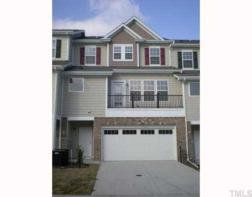 9146 Wooden Road, Unit 267 Raleigh, NC 27617 - Photo 2 of 12 Exterior Back