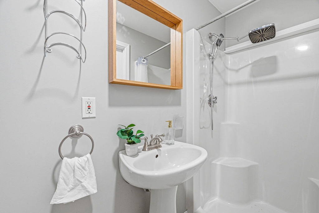 77 Thayer Road Braintree, MA 02184 - Photo 34 of 42