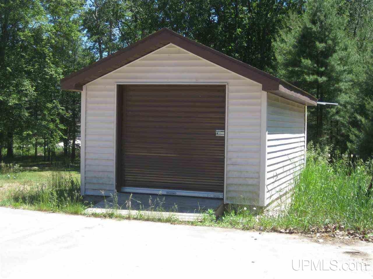 6614 P Road Gladstone, MI 49837 - Photo 22 of 27