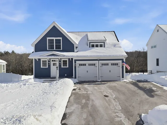 $799,999 | 47 Clover Lane, Londonderry, NH 03053
