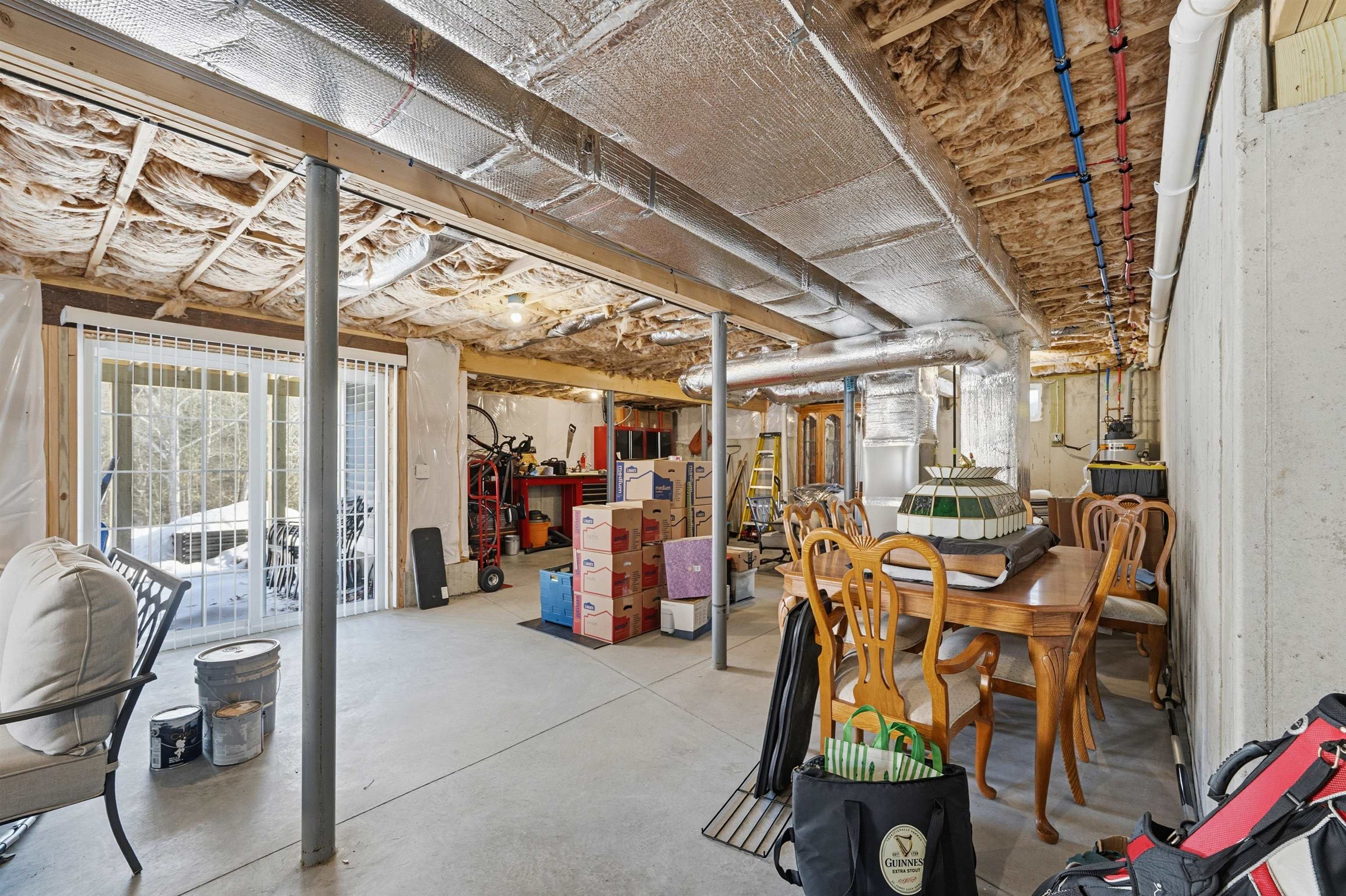 47 Clover Lane Londonderry, NH 03053 - Photo 37 of 56