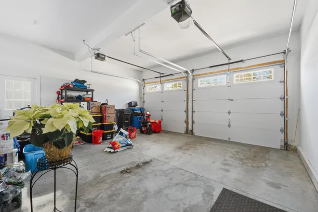 $799,999 | 47 Clover Lane, Londonderry, NH 03053