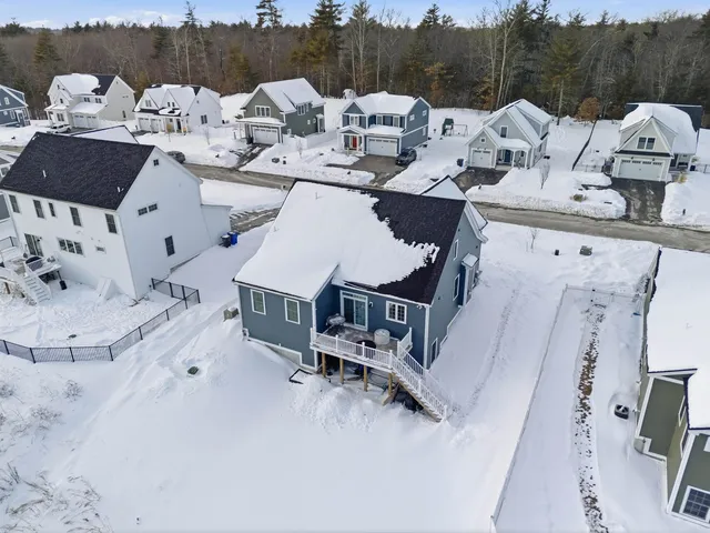 $799,999 | 47 Clover Lane, Londonderry, NH 03053