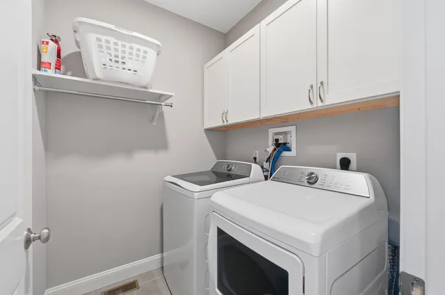 $799,999 | 47 Clover Lane, Londonderry, NH 03053