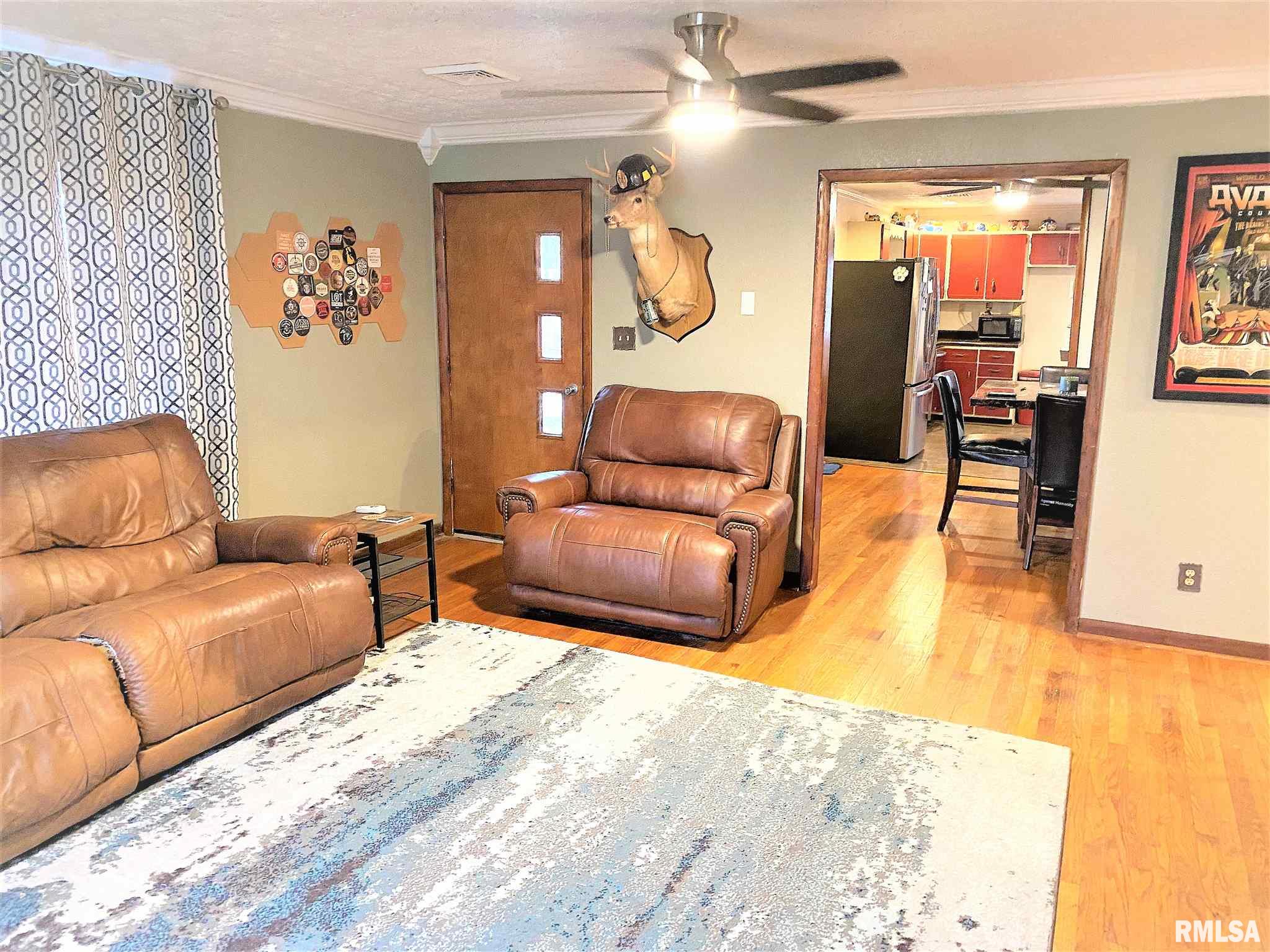2173 Charlton Road Kell, IL 62853 - Photo 9 of 44