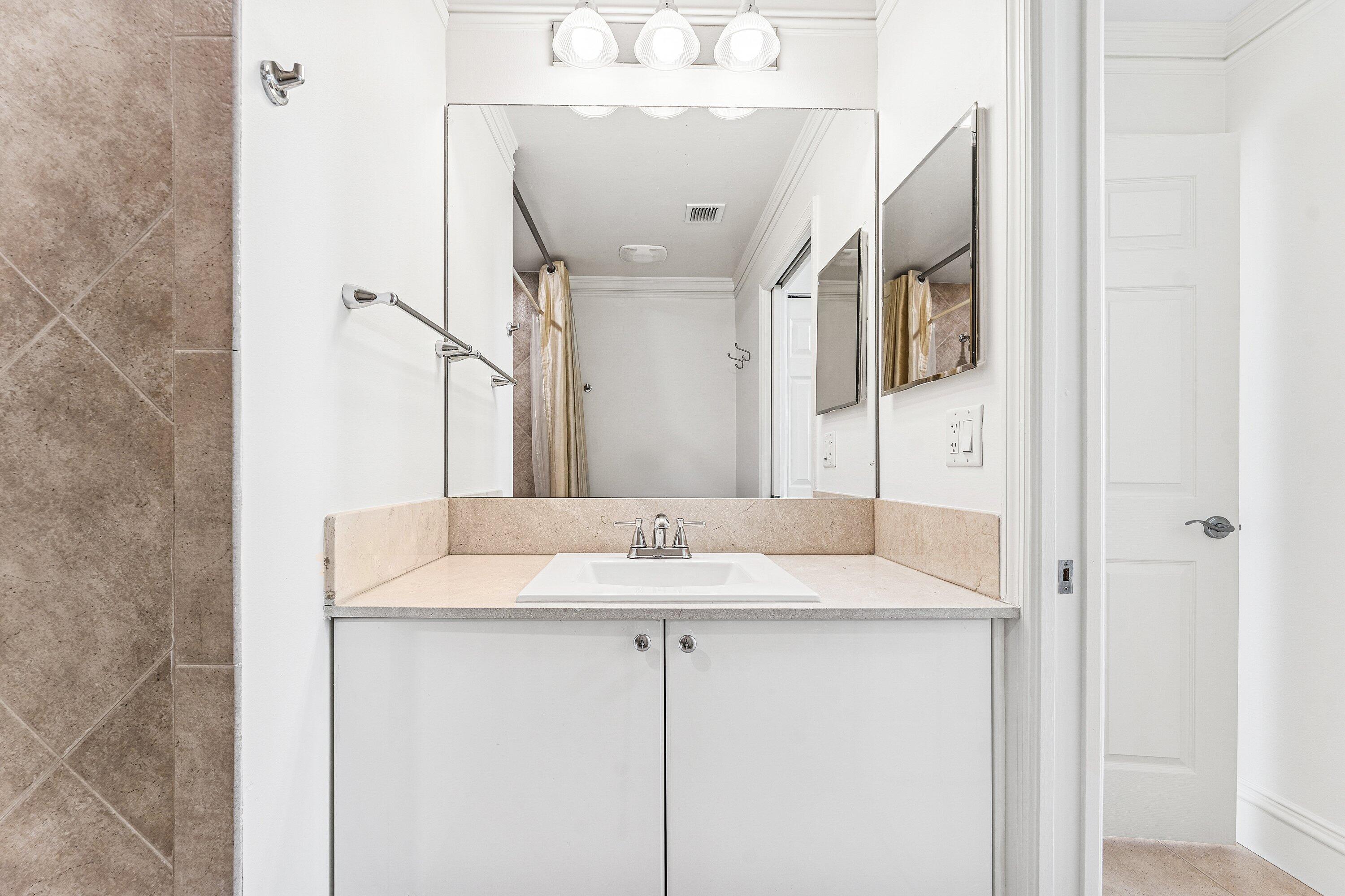 233 South Federal Highway, Unit 721 Boca Raton, FL 33432 - Photo 20 of 46 233 S Federal Hwy, 721, Boca Raton, FL 3