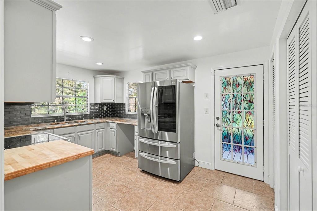 231 Duke Simms Road Brandon, FL 33511 - Photo 14 of 35