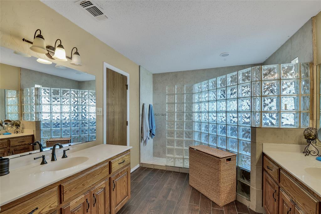 2020 Houston Road Burleson, TX 76028 - Photo 24 of 40 Gallery Image 24