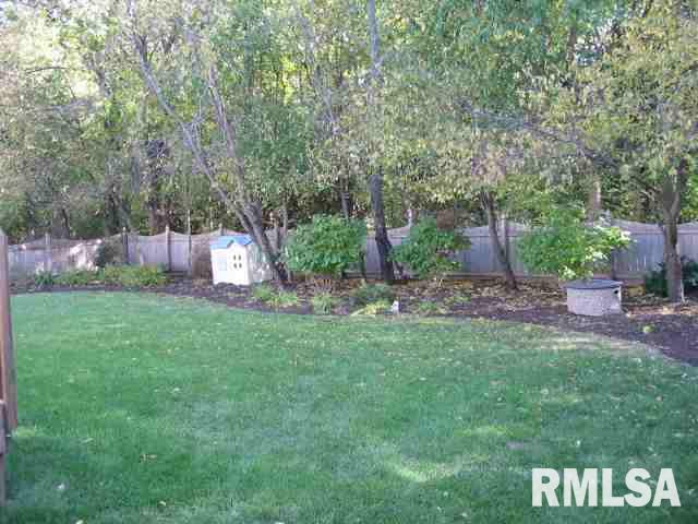 2081 Plum Tree Road Bettendorf, IA 52722 - Photo 9 of 9 Gallery Image 9
