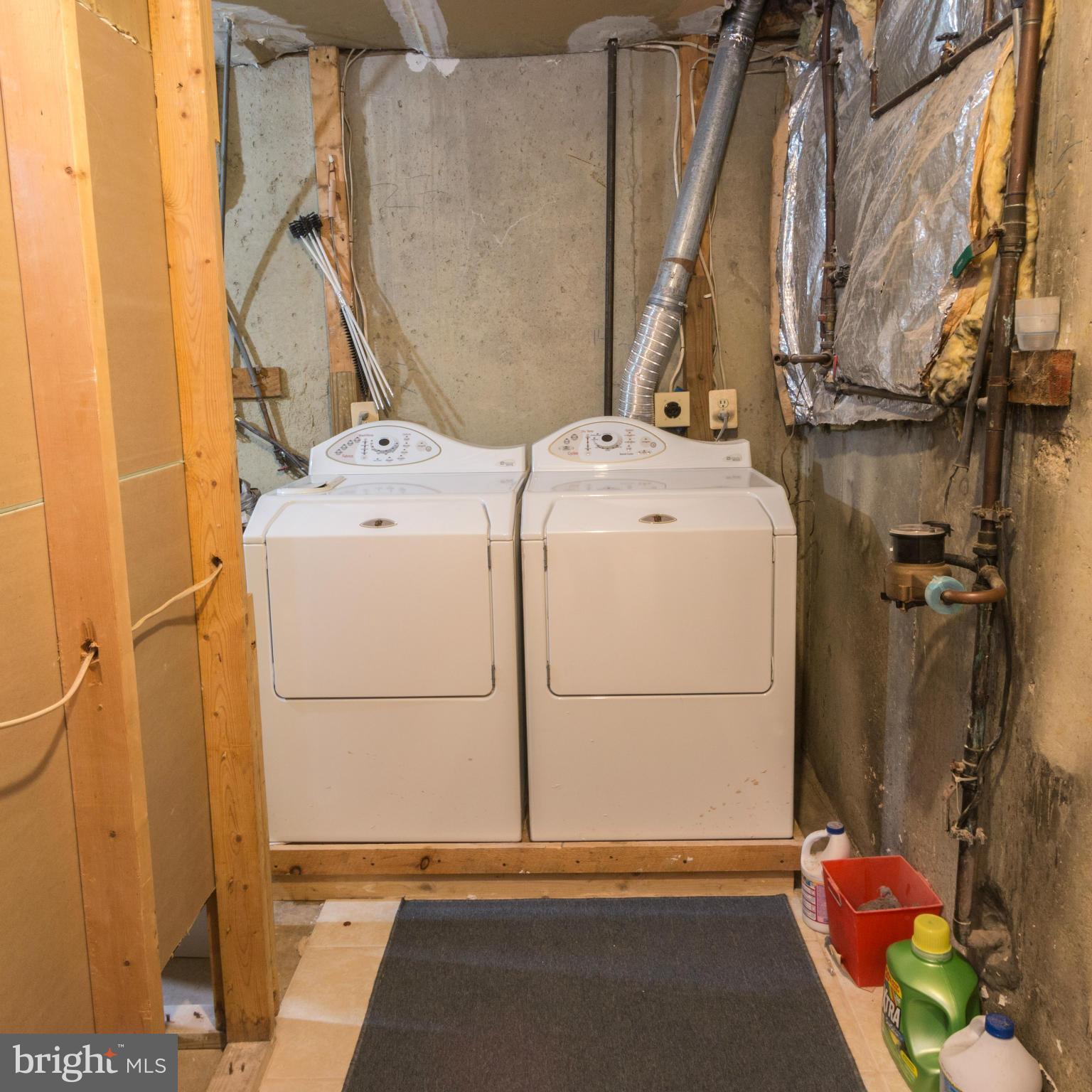 1600 Golf Course Drive Bowie, MD 20721 - Photo 22 of 30 Laundry Room