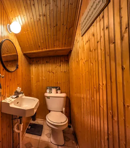 $164,900 | 533 South 4th Street, Watseka, IL 60970