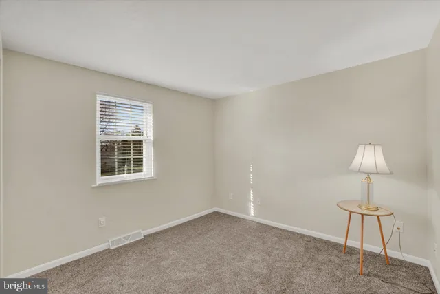 $284,900 | 2270 Seneca Drive, York, PA 17408