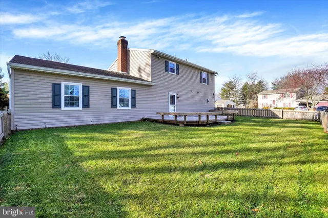 $284,900 | 2270 Seneca Drive, York, PA 17408