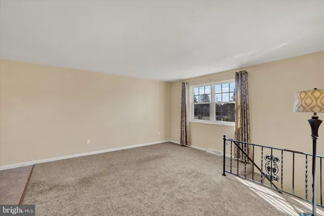 $284,900 | 2270 Seneca Drive, York, PA 17408