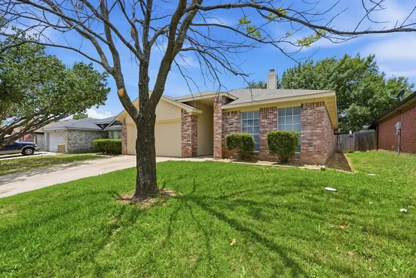 $305,000 | 8117 Broken Arrow Road, Fort Worth, TX 76137