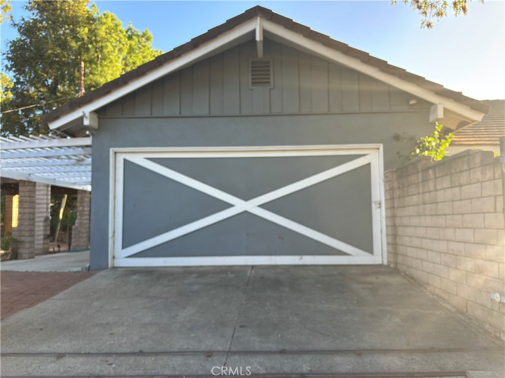 6656 Columbus Avenue Van Nuys, CA 91405 - Photo 18 of 21 a view of an outdoor space