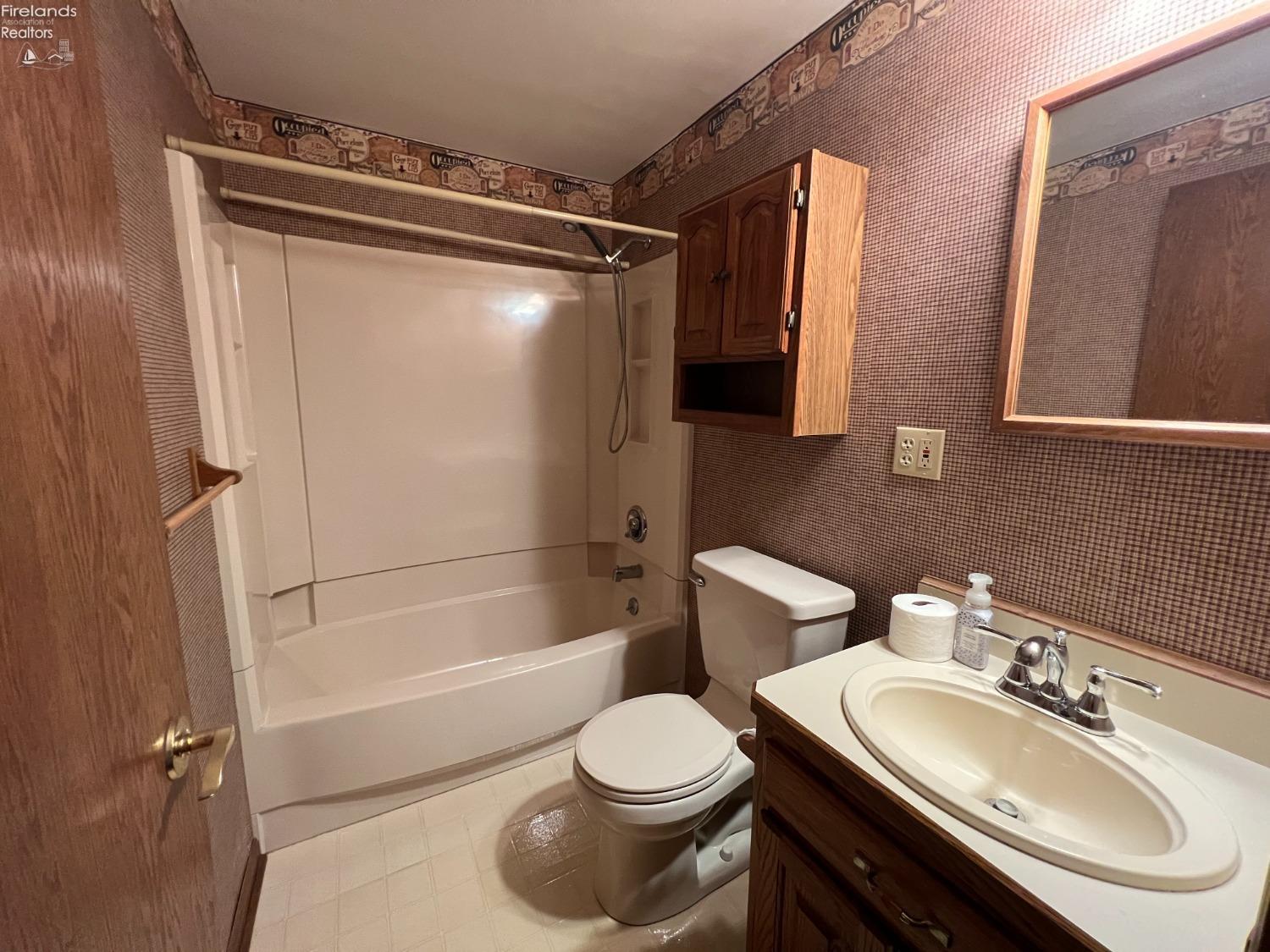 1500 Ridge Road North Norwalk, OH 44857 - Photo 12 of 22 Gallery Image 12