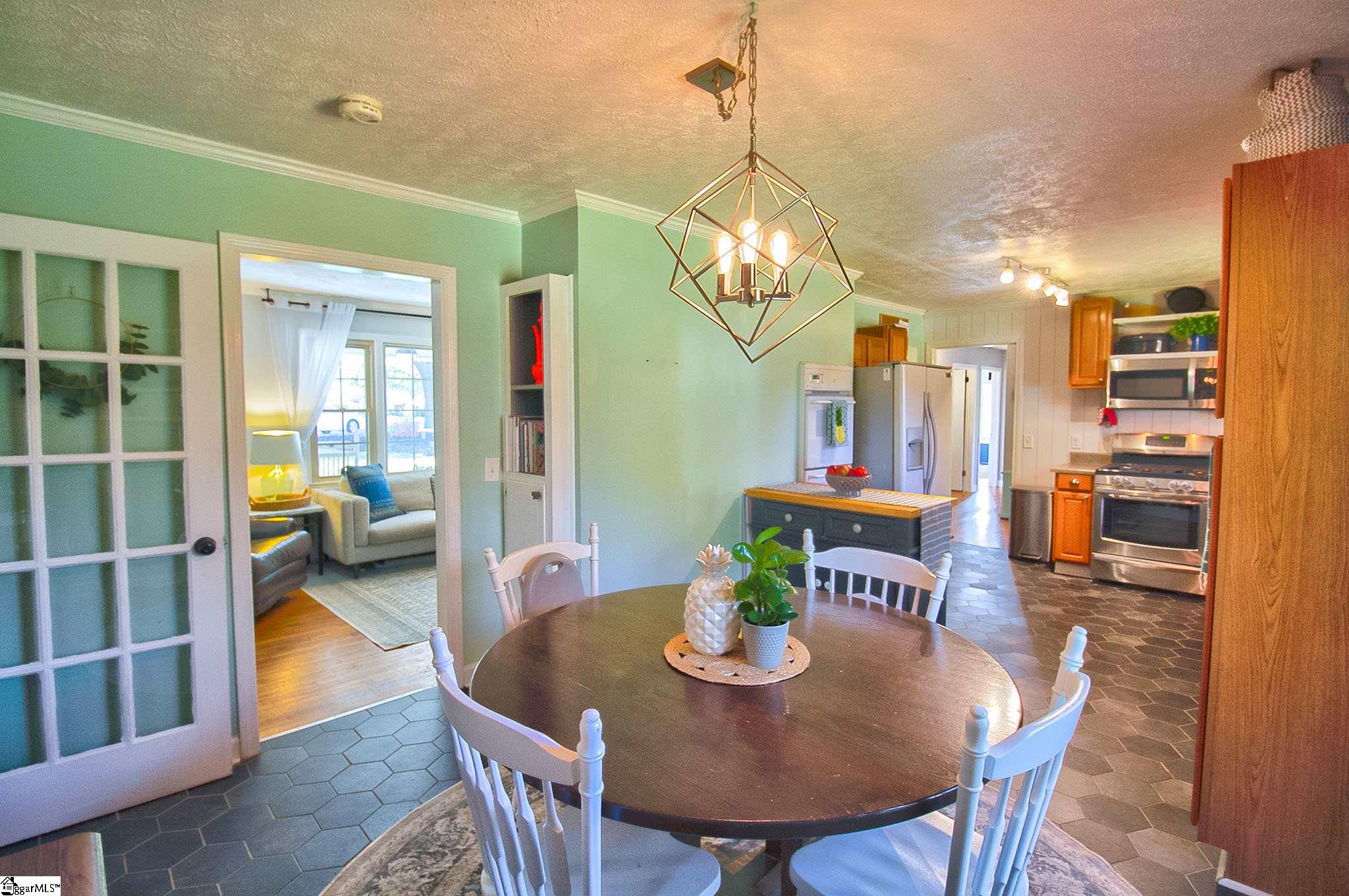 107 Sunset Court Fountain Inn, SC 29644 - Photo 8 of 36 Gallery Image 8