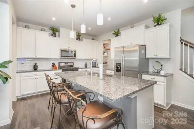 $390,000 | 11122 Chalkbark Lane, Charlotte, NC 28262