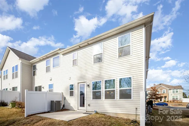 $390,000 | 11122 Chalkbark Lane, Charlotte, NC 28262