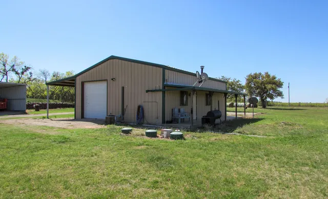 a view of an outdoor space and a yard