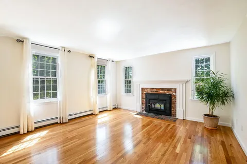 $850,000 | 1 Moody Drive, Sandwich, MA 02563
