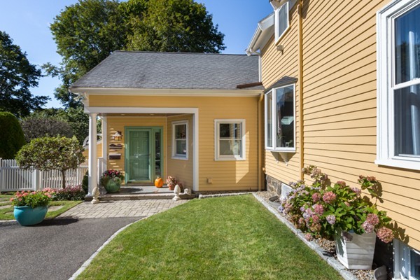 5 Neptune Street Beverly, MA 01915 - Photo 11 of 30 Gallery Image 11