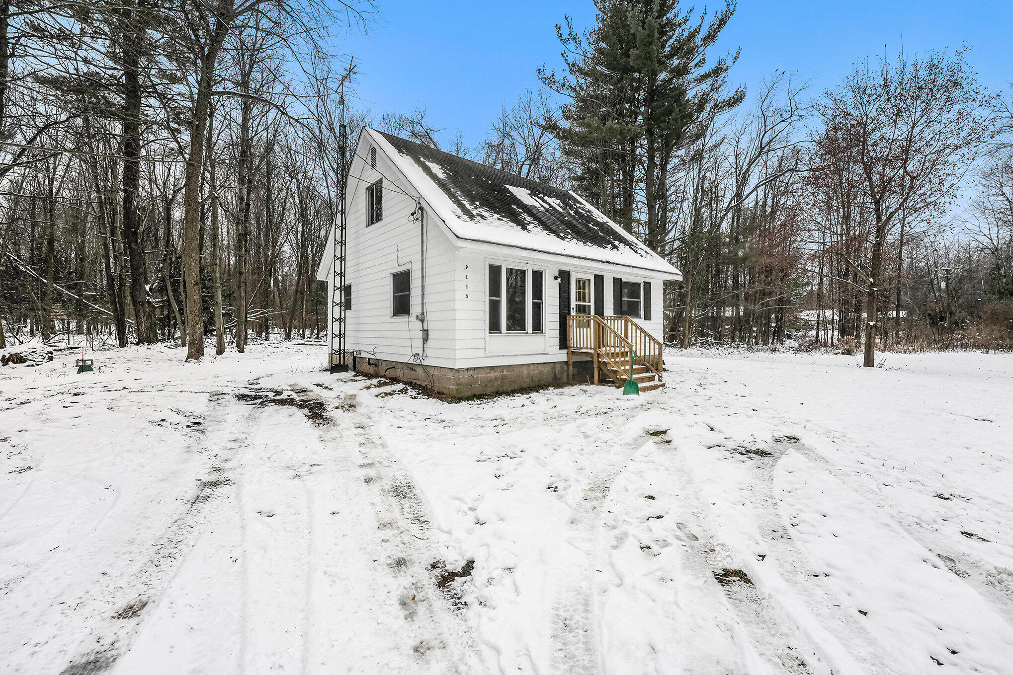 9115 Roosevelt Road Holton, MI 49425 - Photo 3 of 18 002_photo_dec_04_2024_11_35_22_am_277 -