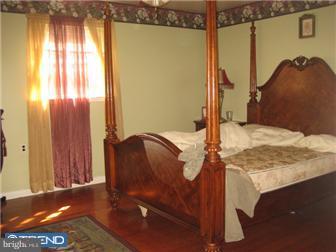 823 Richard Road Cherry Hill, NJ 08034 - Photo 8 of 12 Bedroom - Main