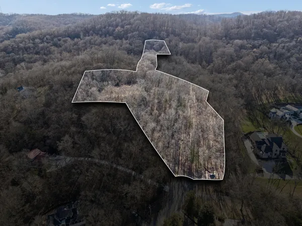 $999,700 | 6450 Log Cabin Trail, Brentwood, TN 37027