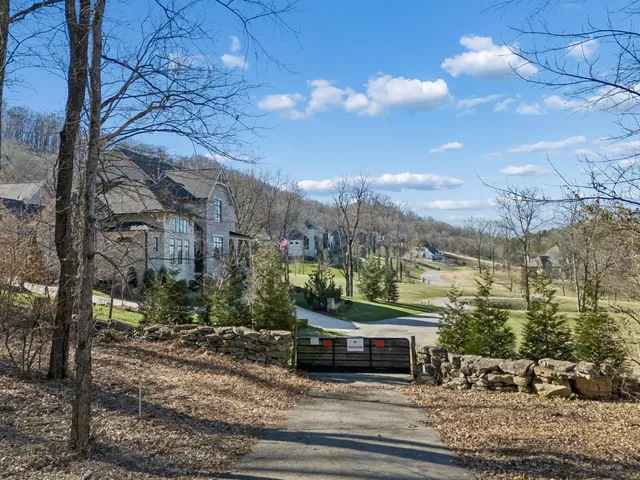 $999,700 | 6450 Log Cabin Trail, Brentwood, TN 37027