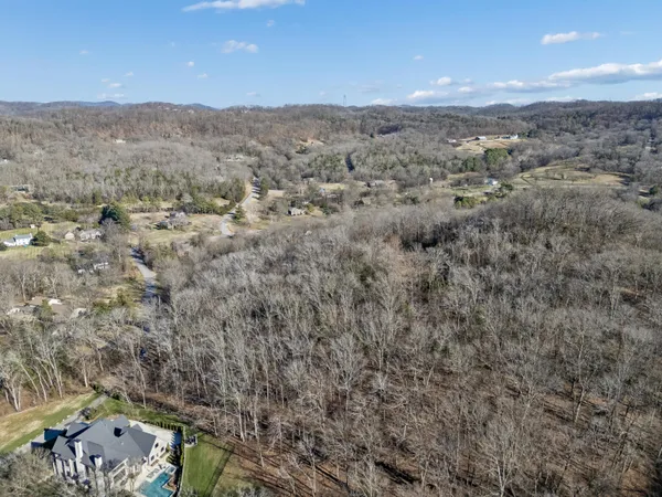 $999,700 | 6450 Log Cabin Trail, Brentwood, TN 37027