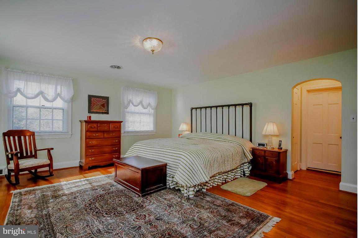 308 Edgevale Road Baltimore, MD 21210 - Photo 14 of 29 Bedroom (Master)
