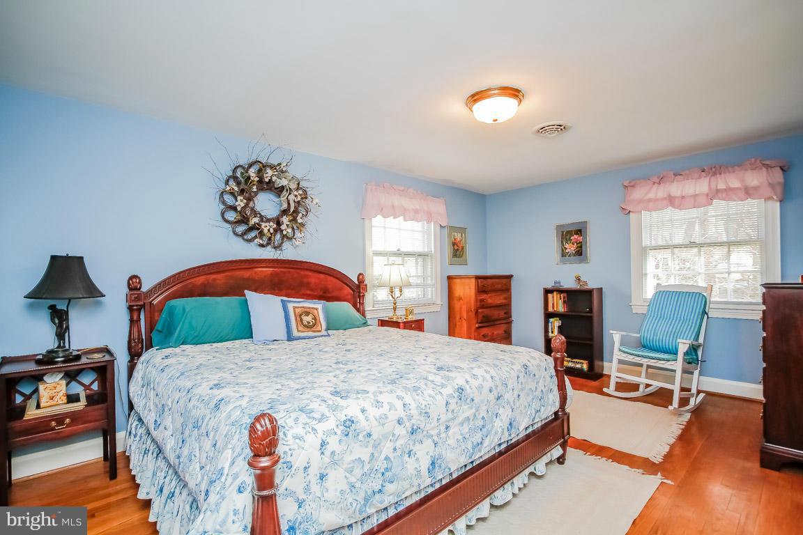 308 Edgevale Road Baltimore, MD 21210 - Photo 17 of 29 Bedroom