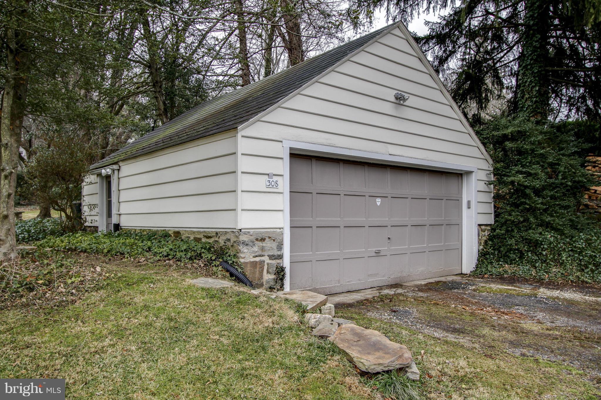 308 Edgevale Road Baltimore, MD 21210 - Photo 28 of 29 Exterior (General)