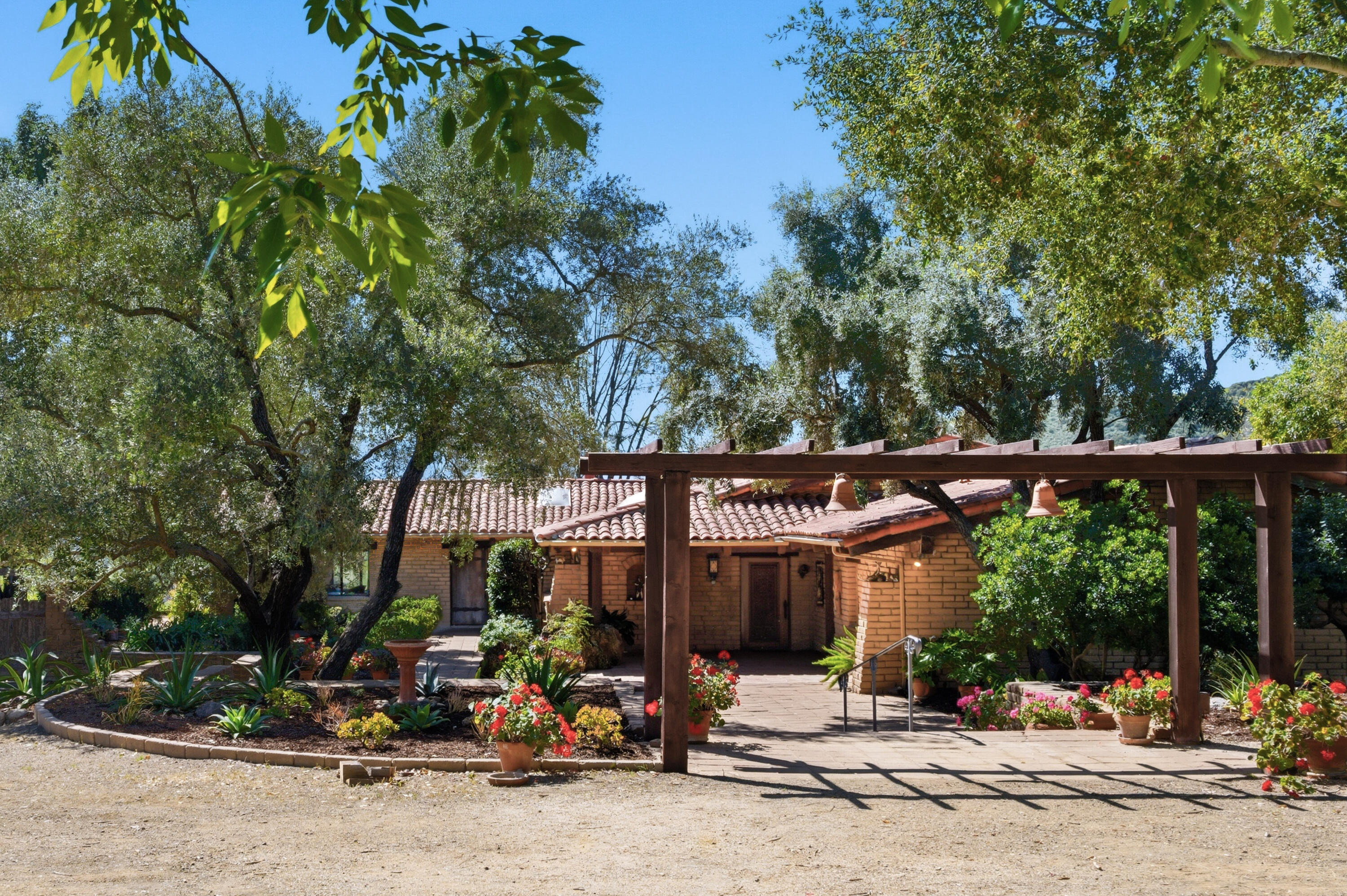 2160 Rambling Oaks Road Santa Ynez, CA 93460 - Photo 9 of 72 2160-rambling-oaks-ranch-santa-ynez-ca-1
