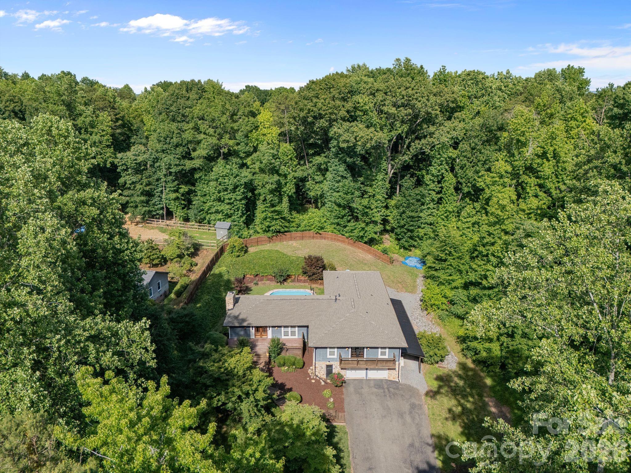 2913 Old Stage Road Gastonia, NC 28052 - Photo 3 of 19