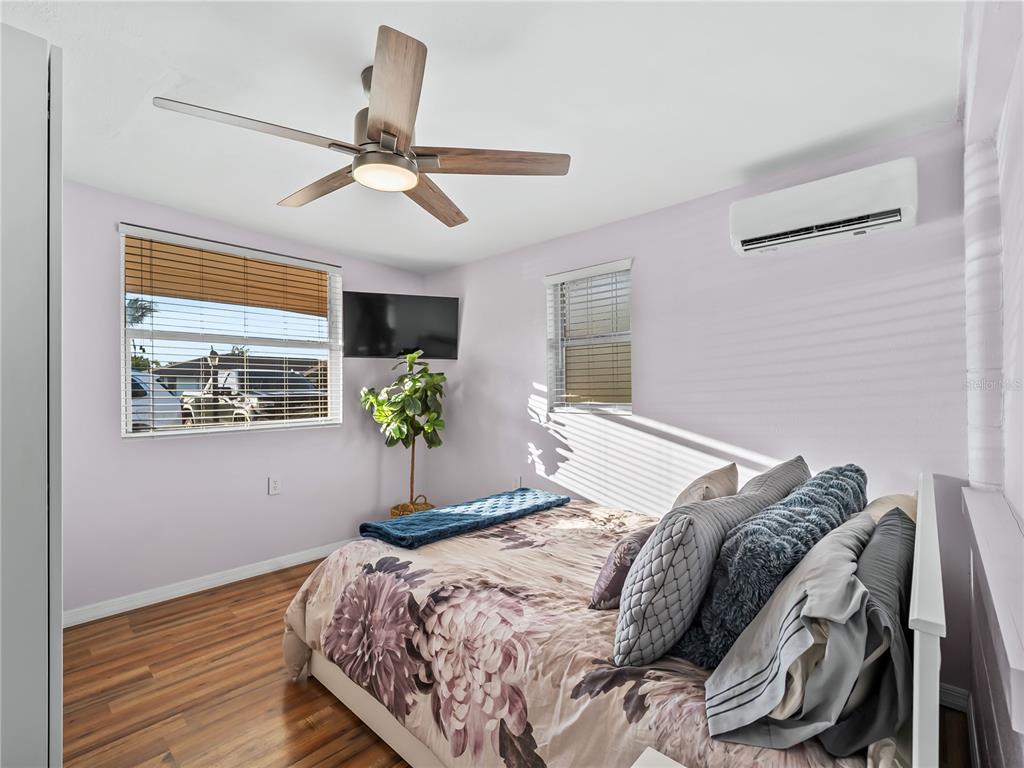 1328 Jamaica Road Venice, FL 34293 - Photo 15 of 56