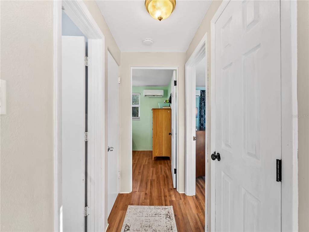 1328 Jamaica Road Venice, FL 34293 - Photo 21 of 56