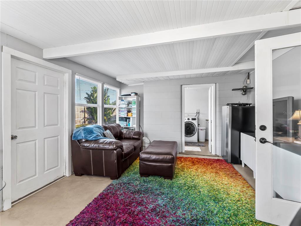 1328 Jamaica Road Venice, FL 34293 - Photo 25 of 56