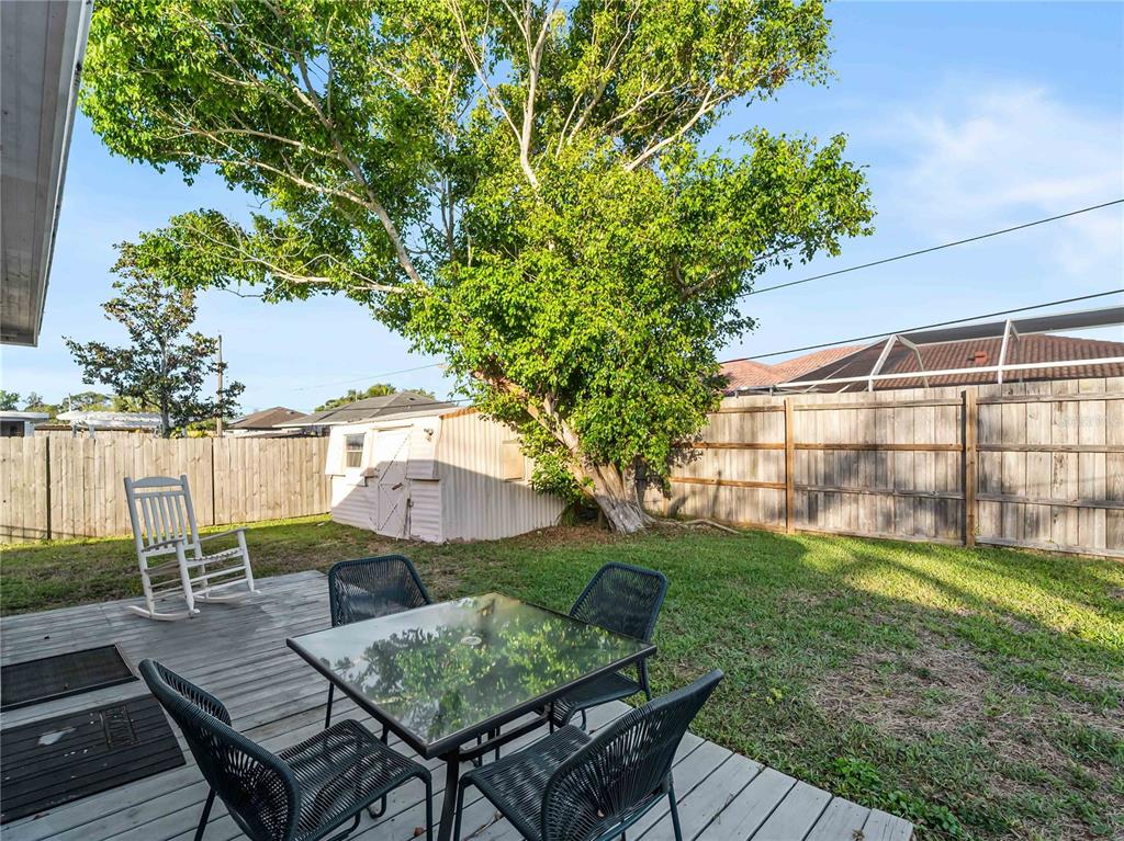 1328 Jamaica Road Venice, FL 34293 - Photo 33 of 56