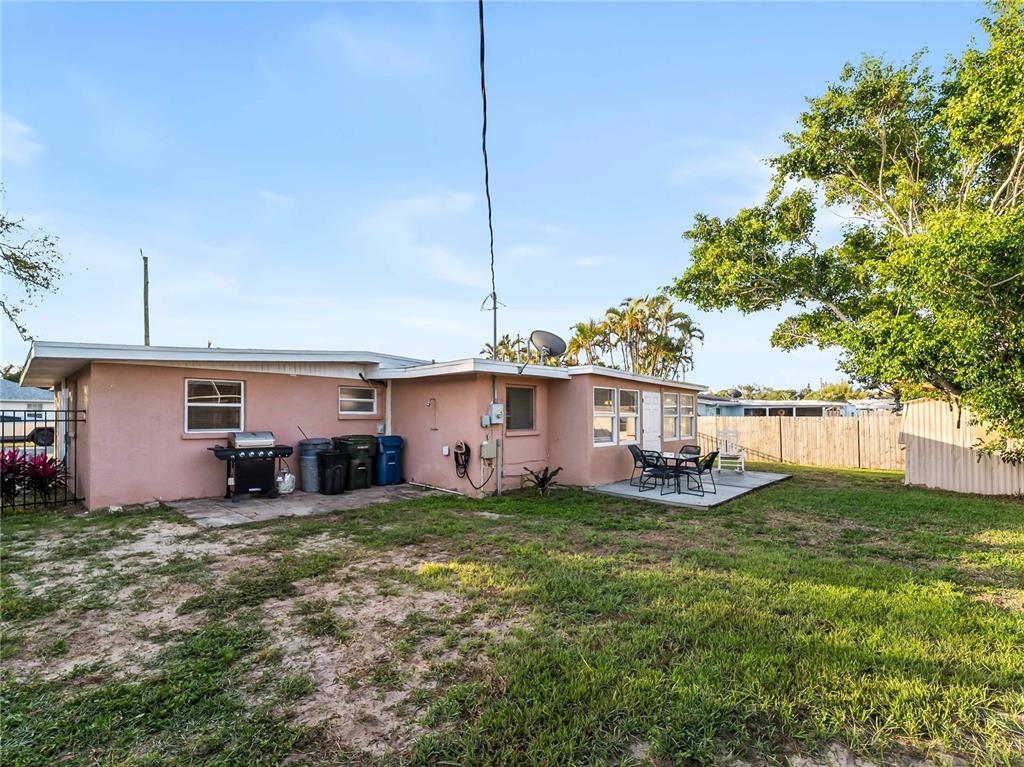 1328 Jamaica Road Venice, FL 34293 - Photo 36 of 56