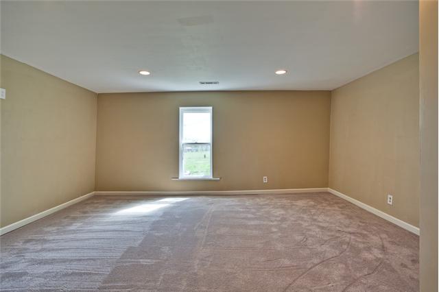 1030 North Sumner Road Portland, TN 37148 - Photo 12 of 20 A bedroom on the main level (with a FULL BATH) - or an amazing space for a home office.