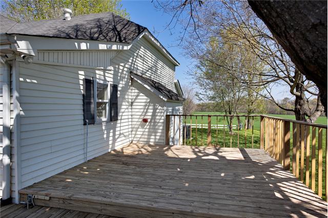1030 North Sumner Road Portland, TN 37148 - Photo 17 of 20 A deck to relax and enjoy the gorgeous fields and sunsets.