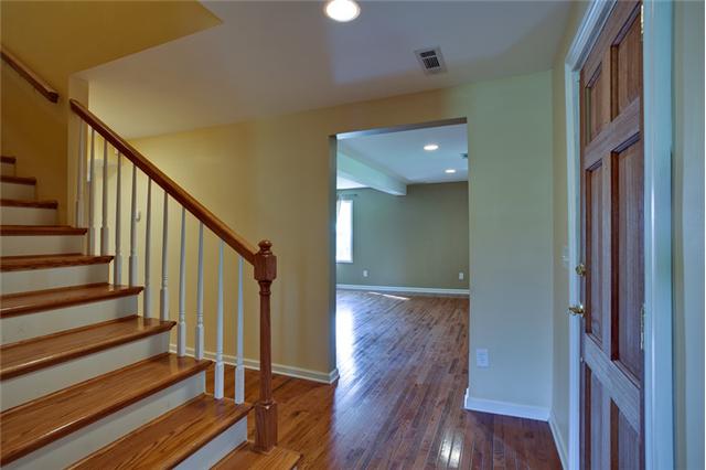 1030 North Sumner Road Portland, TN 37148 - Photo 6 of 20 A spacious foyer with new hardwood flooring.