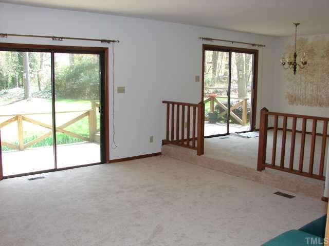 5818 Russell Road Durham, NC 27712 - Photo 3 of 12 LIVING ROOM